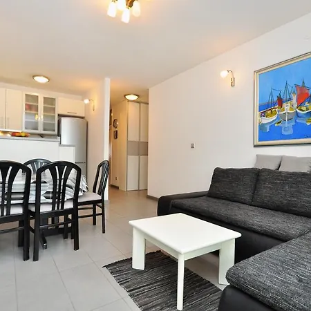 Διαμέρισμα Ivan *